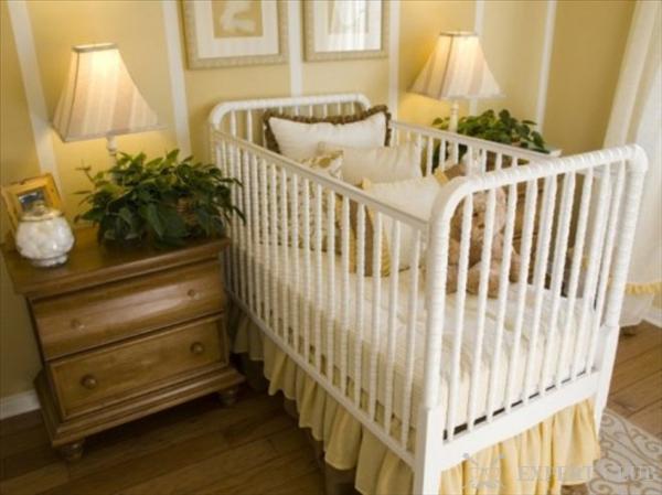 В детскую комнату лучше всего подходят цитрусовые